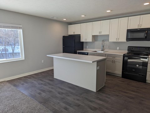 Floor plan for 1 bed, 1 bath, 848 sqft